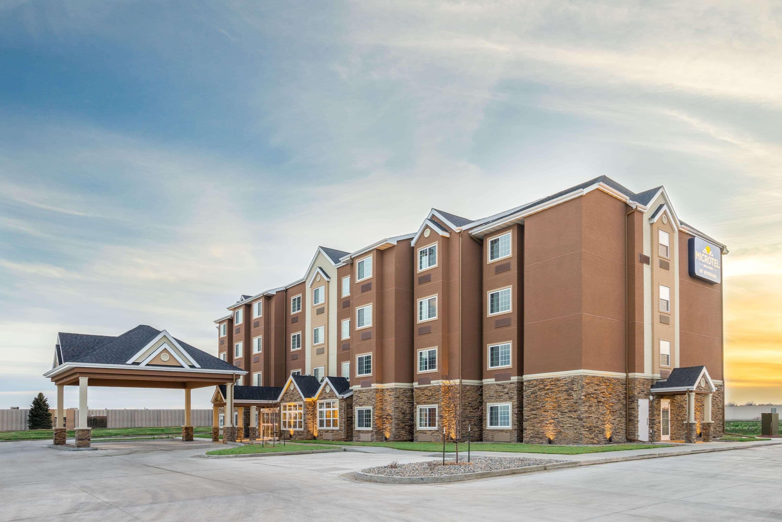 Microtel Inn & Suites By Wyndham Moorhead Fargo Area Luaran gambar