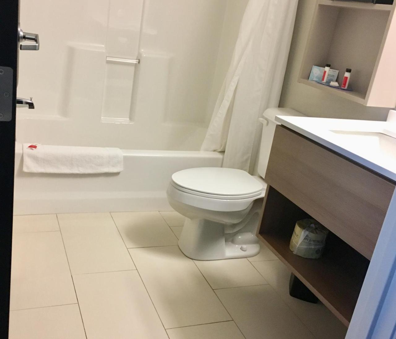 Microtel Inn & Suites By Wyndham Moorhead Fargo Area Luaran gambar