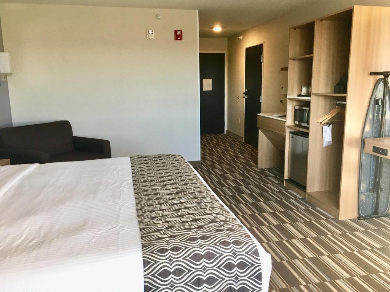 Microtel Inn & Suites By Wyndham Moorhead Fargo Area Luaran gambar